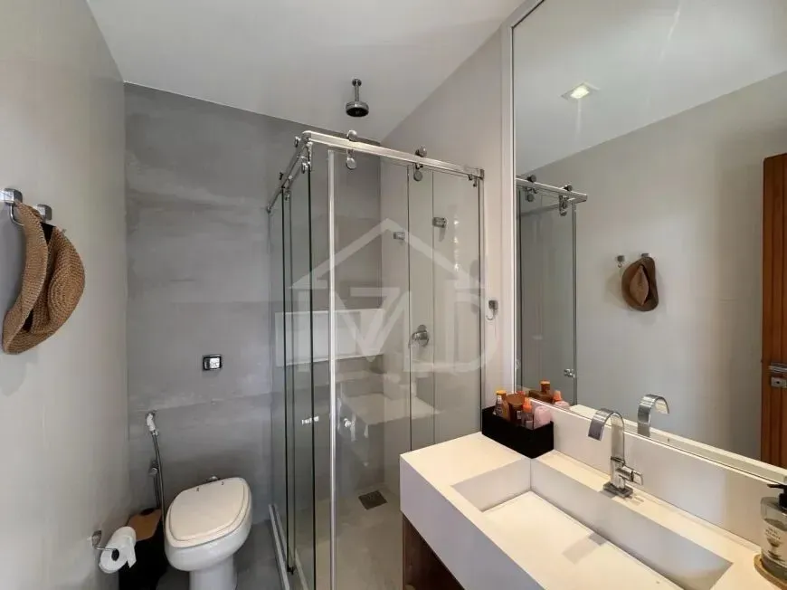 Джакузі та 4 спальні: будинок 800 м² — photo 22