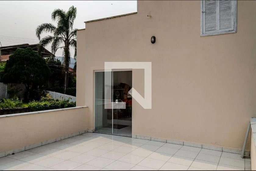 120 m² house with a mountain view and a washing machine — photo 13
