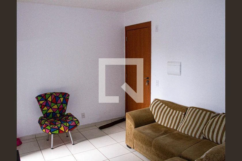 Apartamento de 48 m² com 2 quartos e máquina de lavar — photo 2