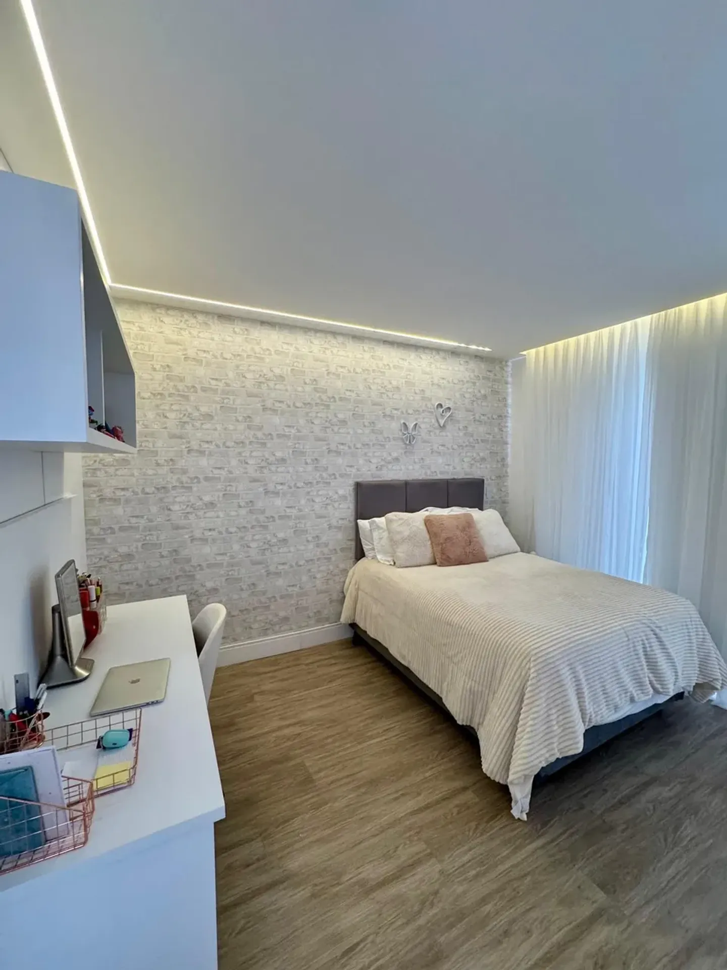 Furnished house with 4 bedrooms and 500 m² and 5 parking — photo 20
