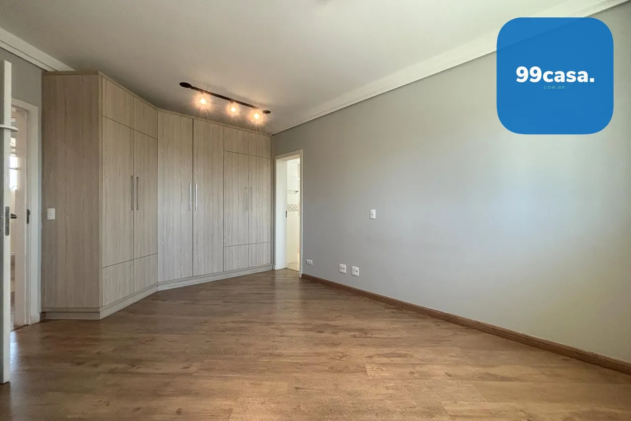 Apartamento de 4 habitaciones y 4 baños con cocina cerrada — photo 4