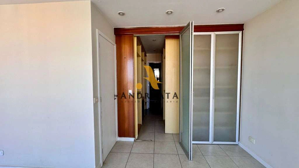 Apartamento com 3 suítes, varanda e 2 vagas na garagem — photo 3