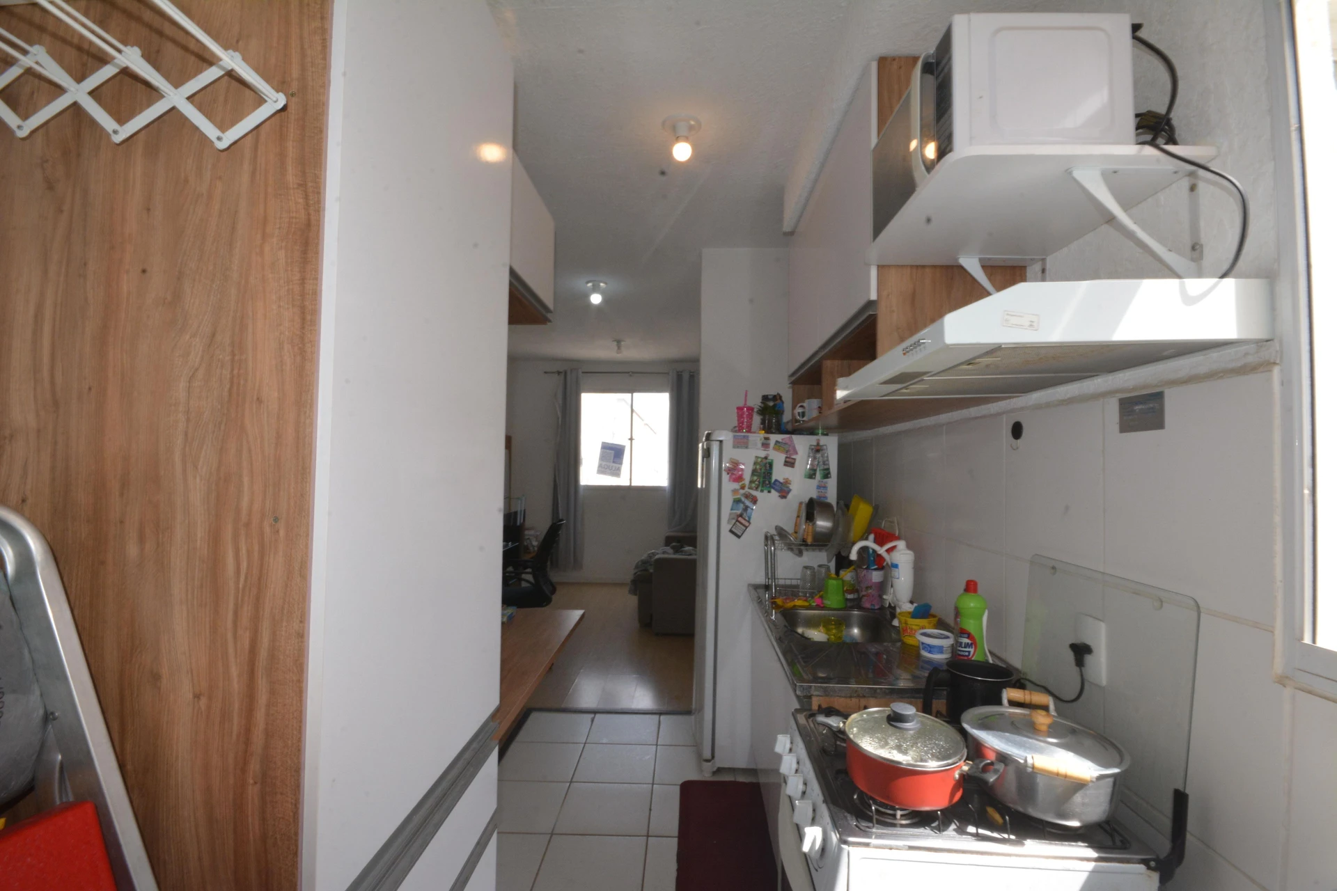 Furnished 2-bedroom apartment with a gas stove kitchen — photo 13