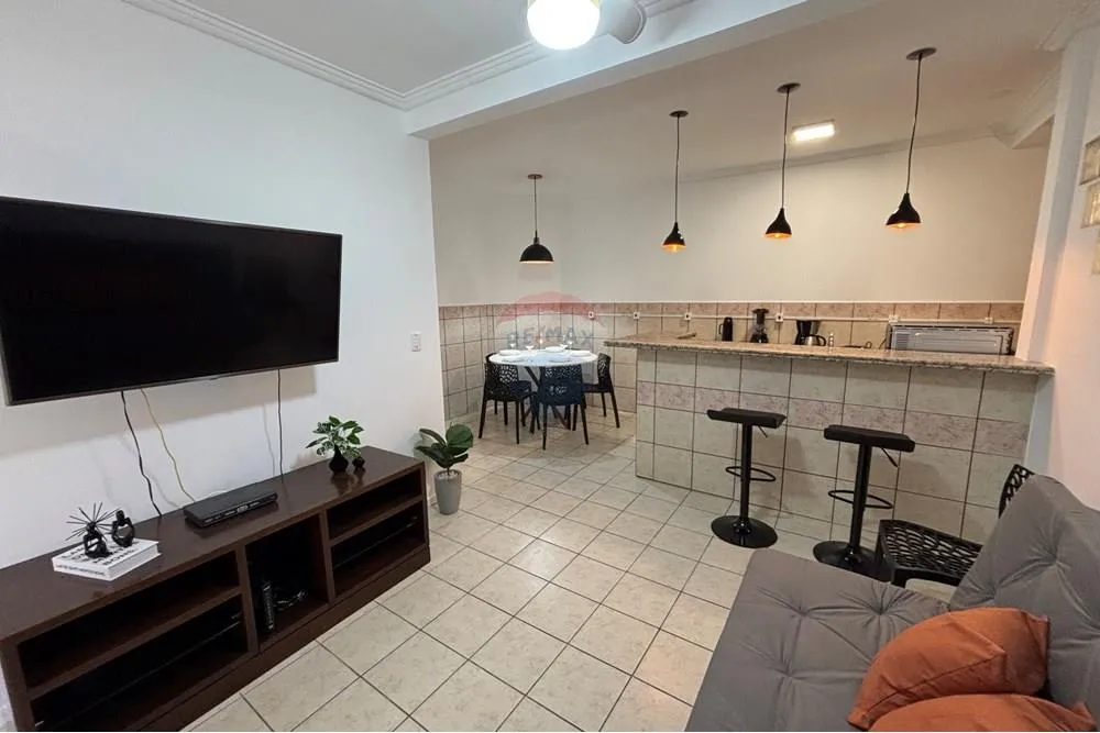 Apartamento de 1 dormitório com sacada e churrasqueira — photo 3