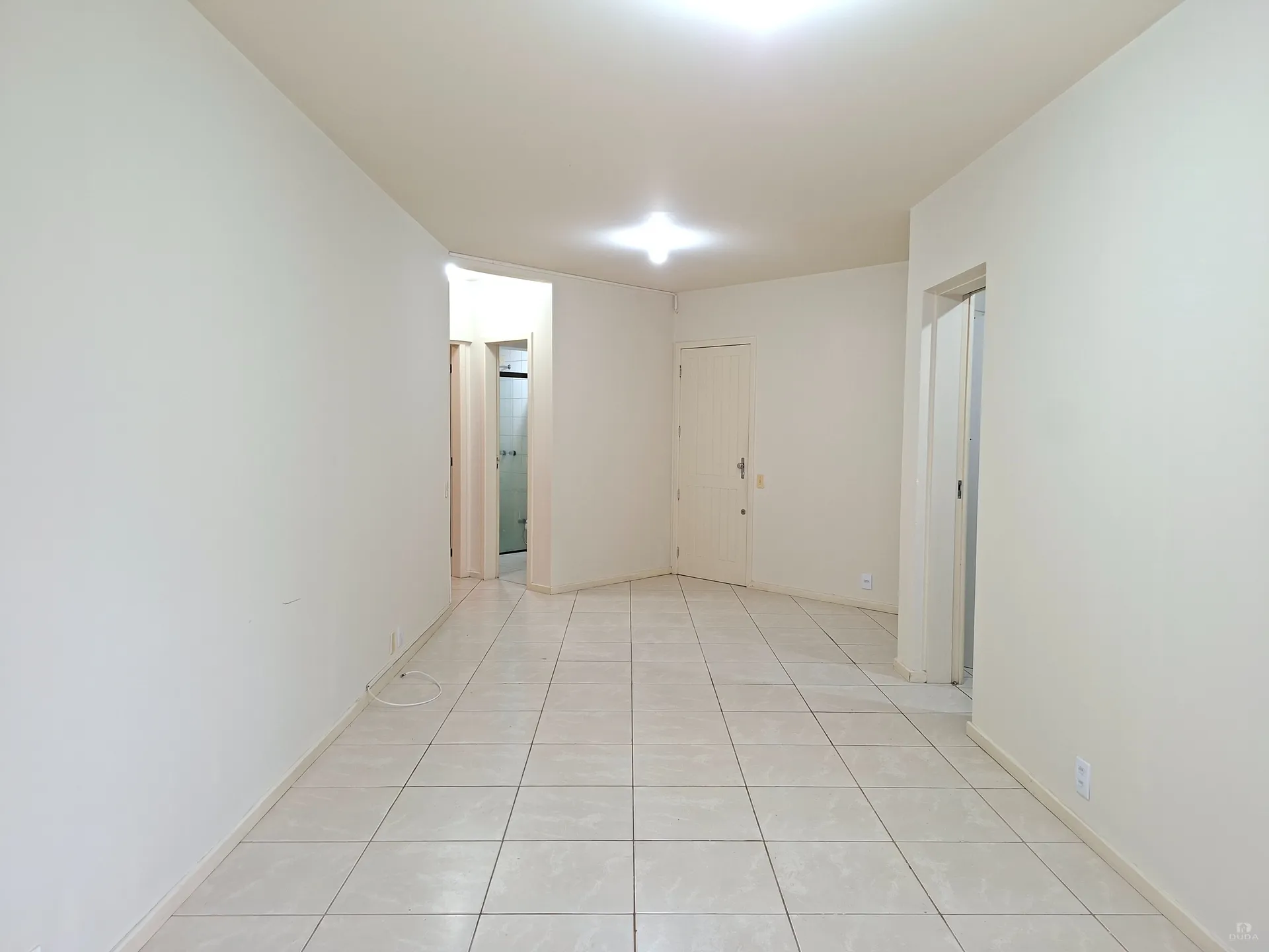 2-bedroom apartment, 1 with its own bathroom, 85 m²