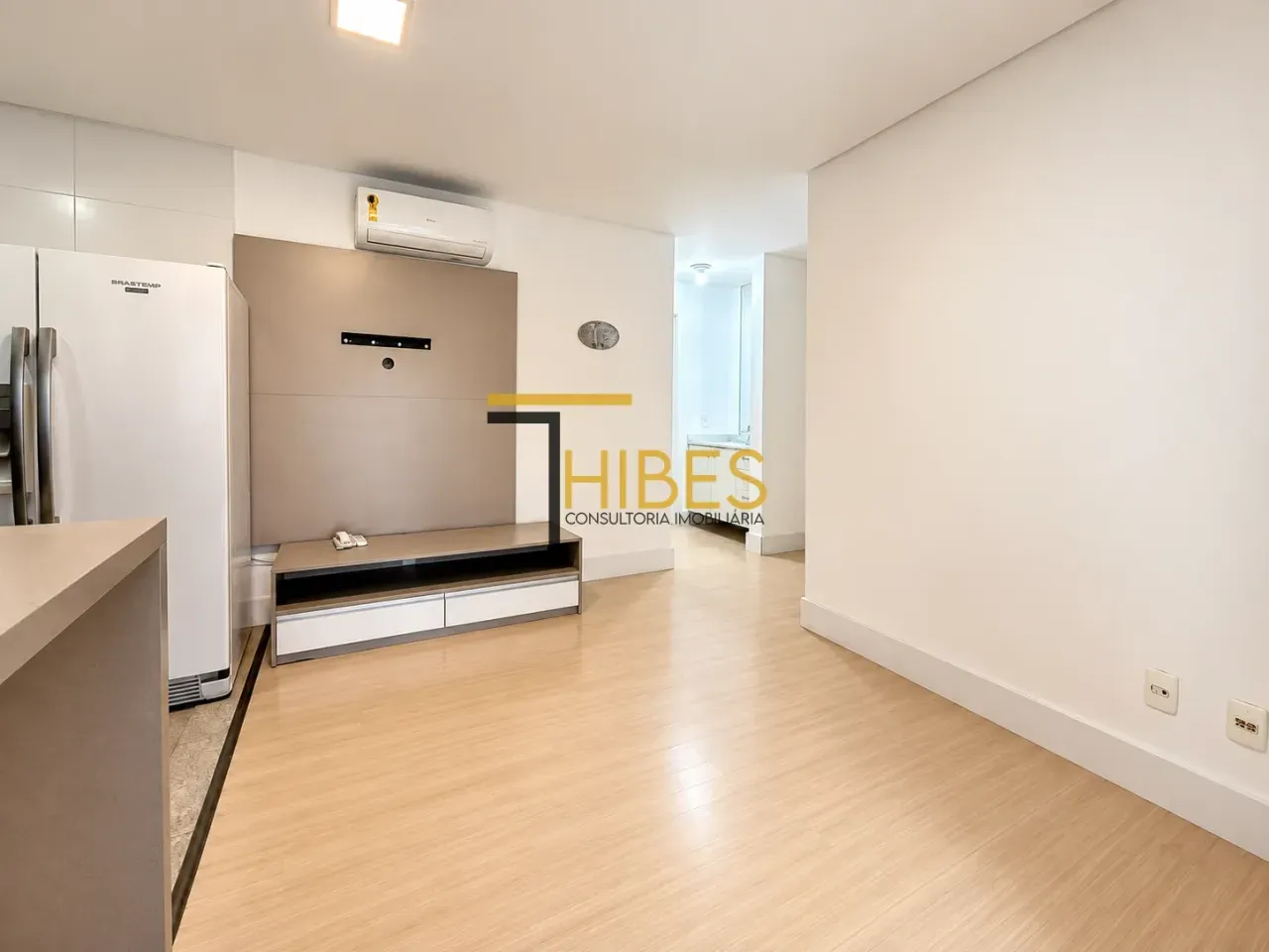 Furnished 1-bedroom apartment with parking and balcony — photo 15