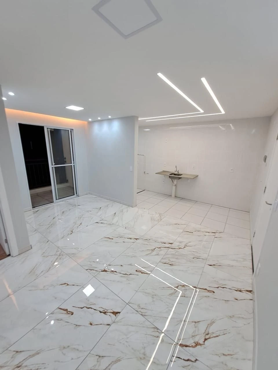 2-bedroom apartment in a building with a gym