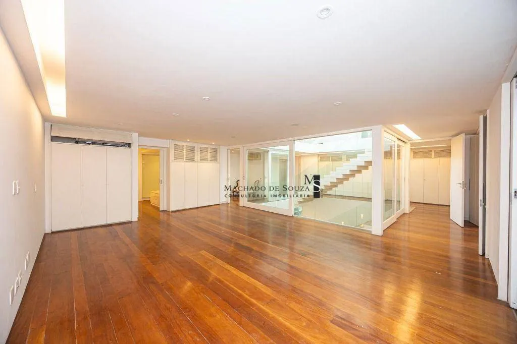 Casa para alugar com 4 dormitórios e 4 banheiros — photo 29