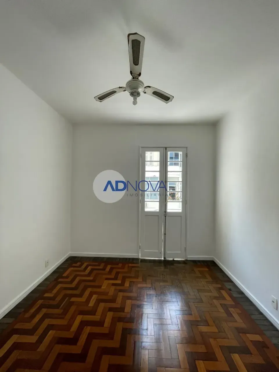 Apartamento de 50 m² com cozinha fechada e varanda — photo 13
