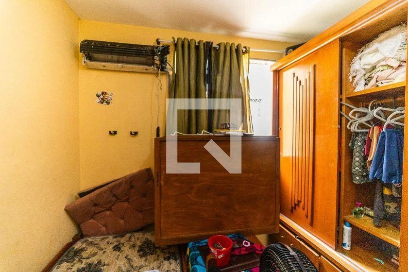 2-bedroom apartment in a building with a pool — photo 17