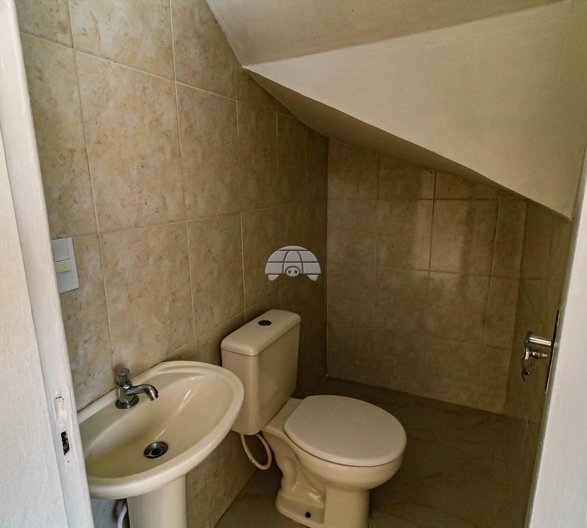 3-bedroom, 100 m² house in Curitiba — photo 37
