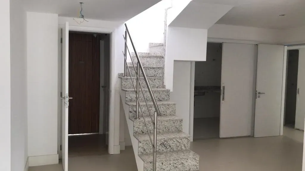 Duplex penthouse with 230 m², 3 bedrooms, 2 bathrooms — photo 11