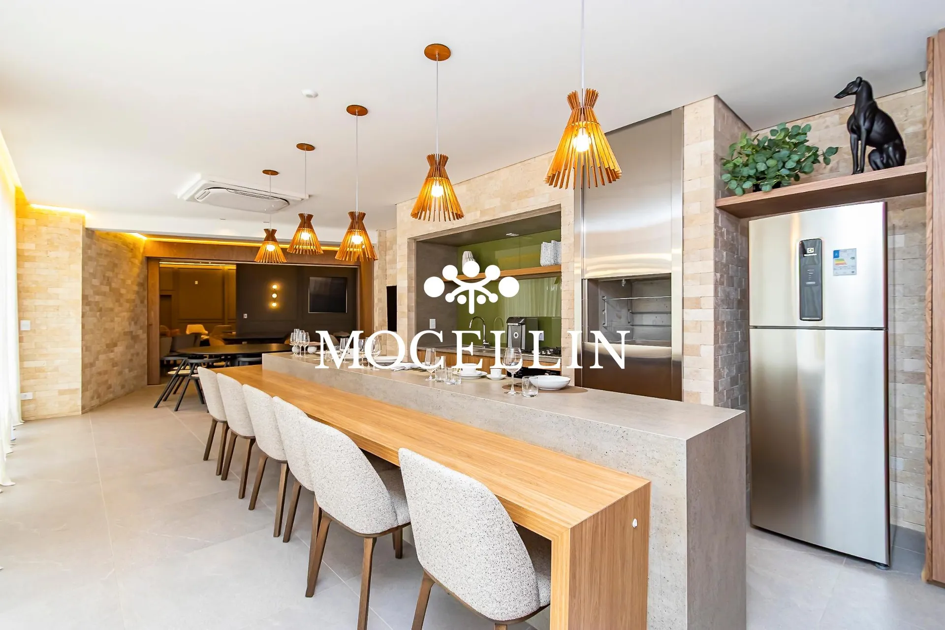 Floor-to-ceiling windows in a 3-bedroom apartment, 242 m² — photo 47