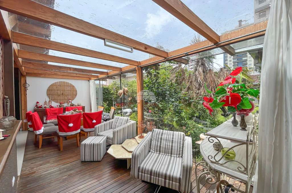 Casa de un piso con 4 dormitorios y 4 baños — photo 2