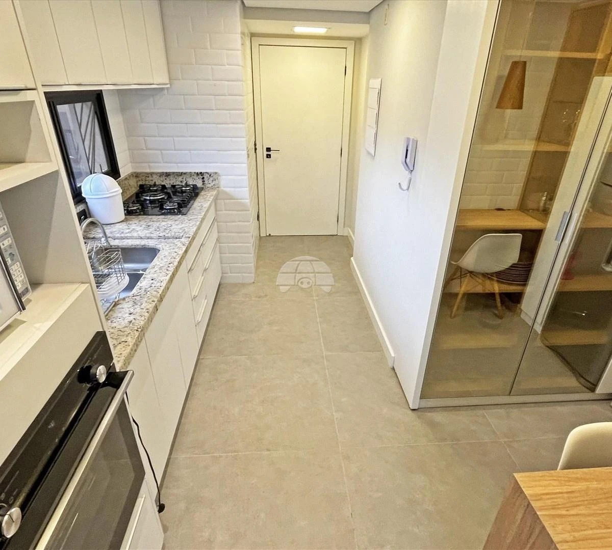 Furnished apartment, 108 m², with a grill on the balcony — photo 4