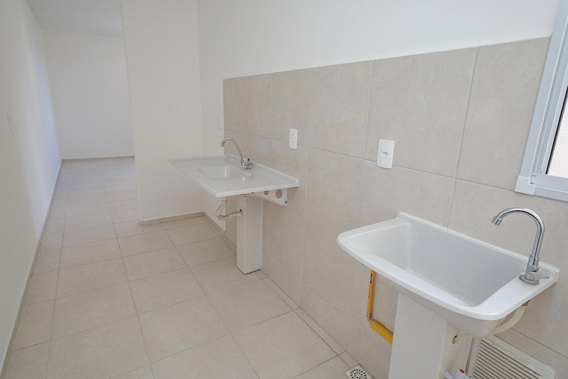 2-bedroom apartment with 1 bathroom and pet-friendly — photo 31