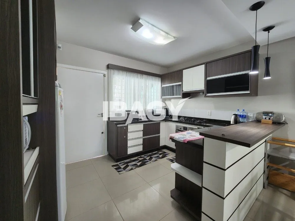 Furnished house, 157 m², with a walk-in closet — photo 10