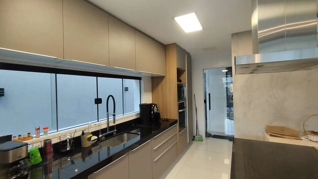 Casa mobiliada com 3 suítes e churrasco na varanda — photo 3