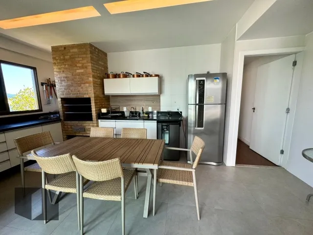 Furnished penthouse apartment with 5 bedrooms and 5 baths — photo 40