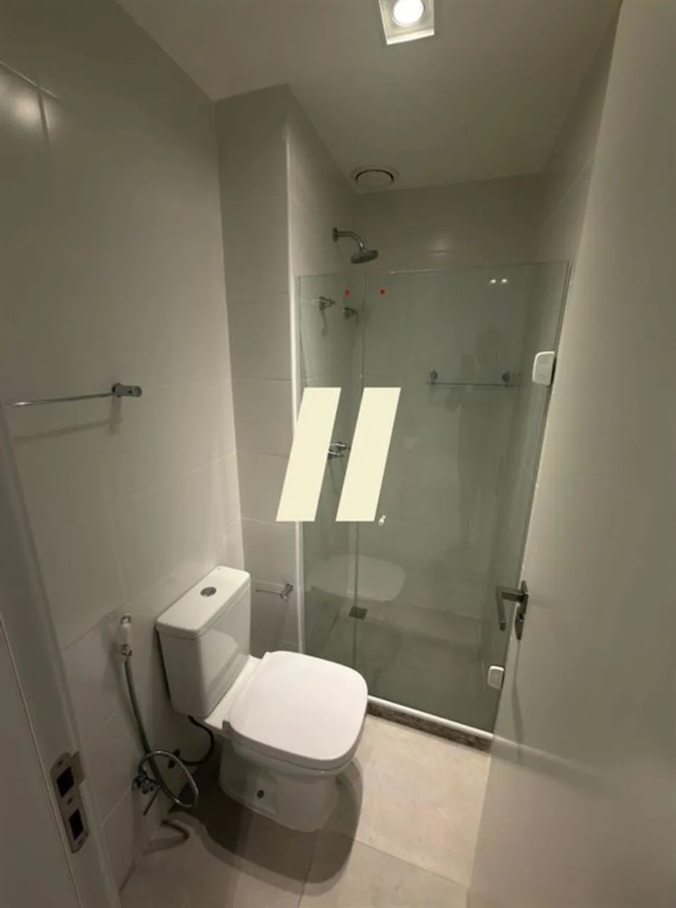Furnished 1-bedroom apartment with no parking space — photo 12