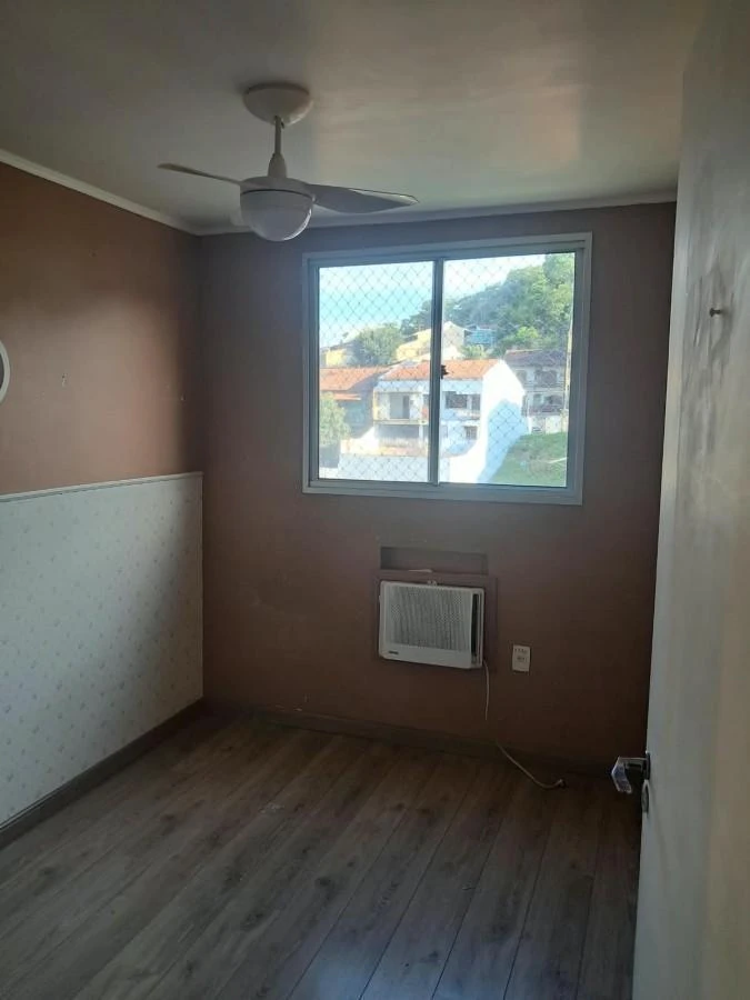 Apartment, 48 m², with wood or laminate floors — photo 4