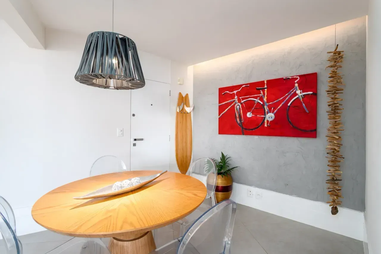 Furnished apartment with 2 bedrooms and water views — photo 12