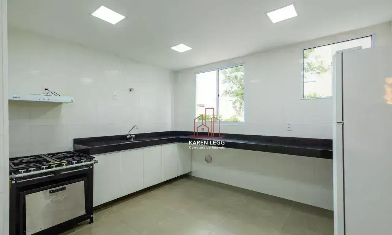 Furnished apartment with 2 bedrooms and private BBQ — photo 39