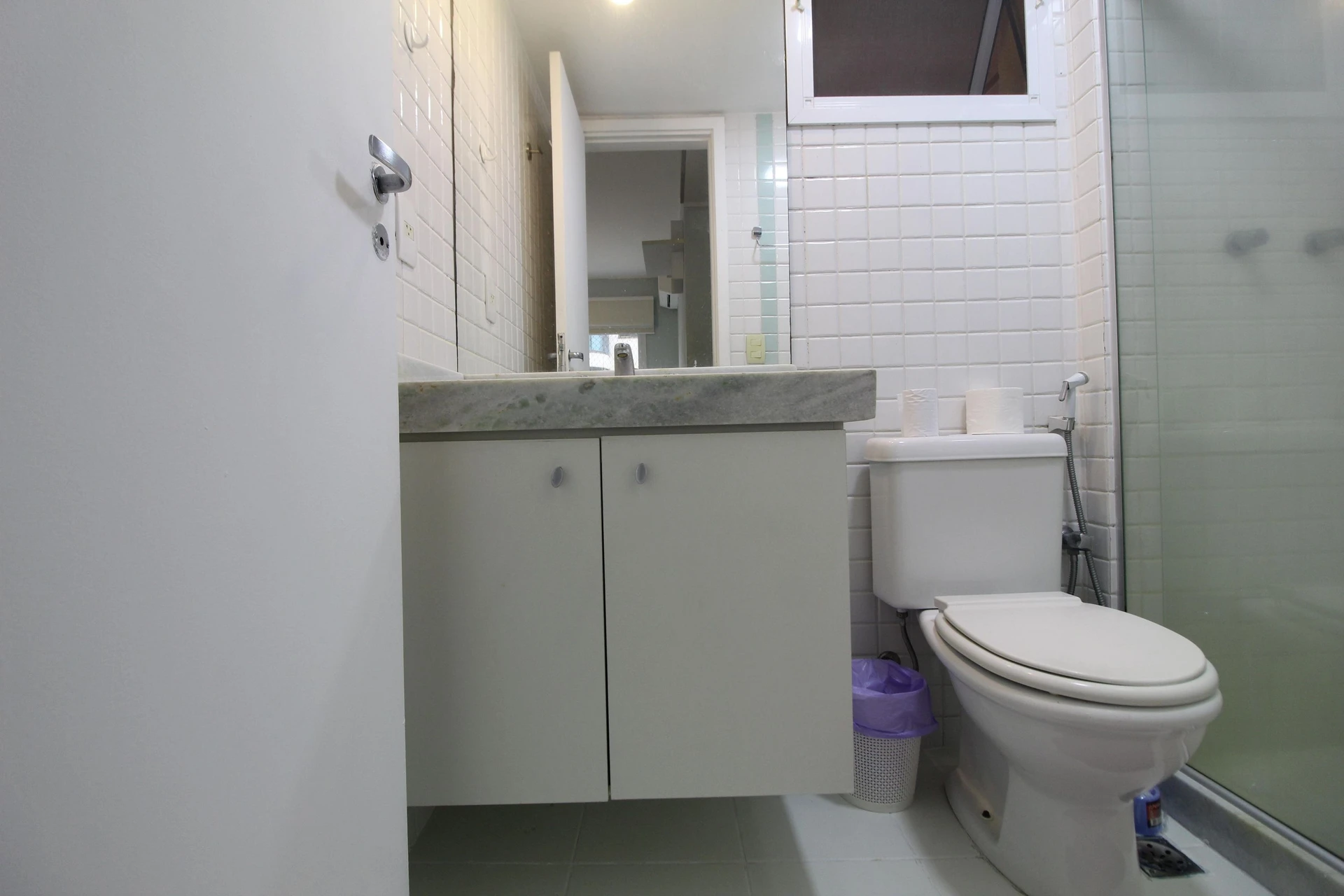 Furnished 3-bedroom apartment with 2 bathrooms — photo 41