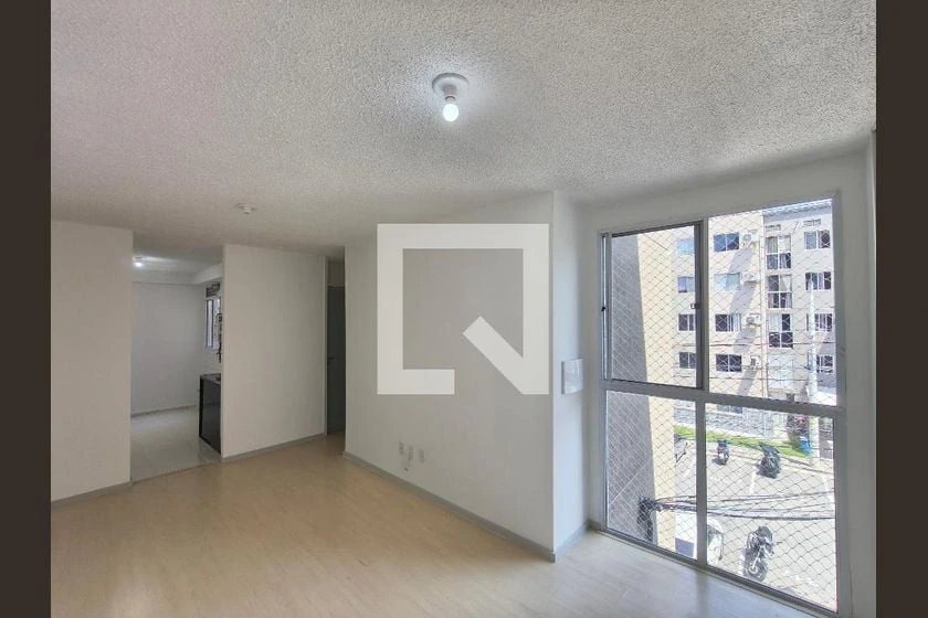 Apartment, 50 m², with wood or laminate floors — photo 2