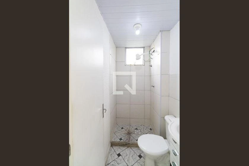 Apartamento con piso de cerámica, 2 dormitorios y 1 plaza — photo 42