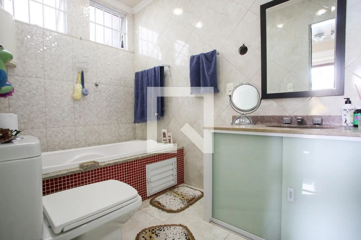 5-bedroom house with a bathtub in Rio de Janeiro — photo 69