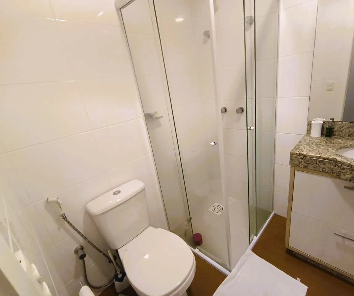Квартира 71 м² с застеклённым балконом и видом на горы — photo 7