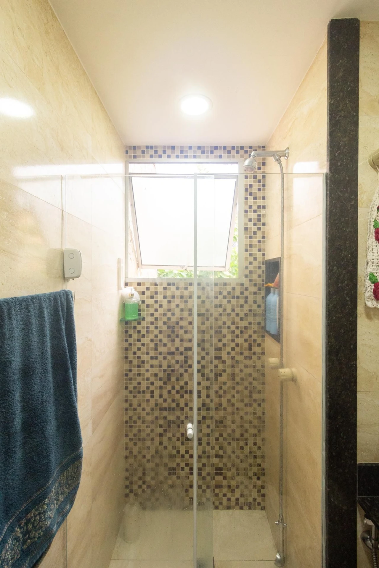 Furnished 2-bedroom apartment with 1 bathroom and parking — photo 24