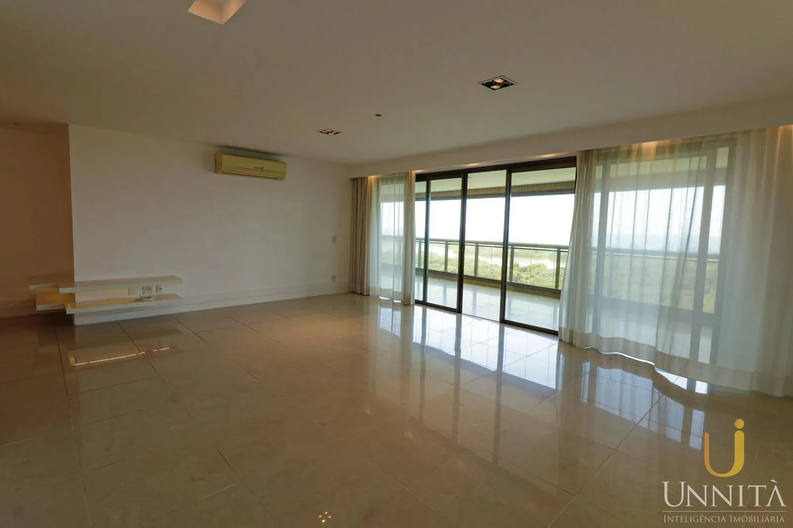 Вид на воду та 5 спалень: квартира 278 м² — photo 7