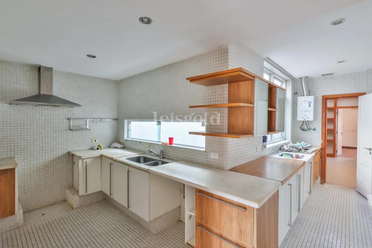 Apartamento sem mobília com 4 dormitórios e 5 banheiros — photo 34
