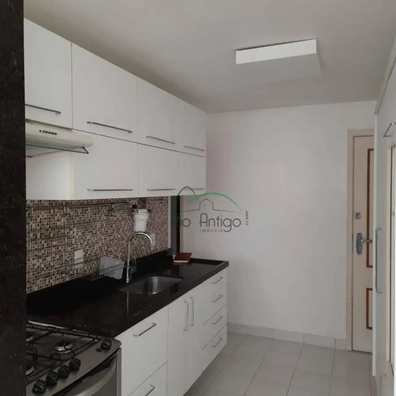 102 m² apartment with 3 bedrooms and 2 bathrooms — photo 4