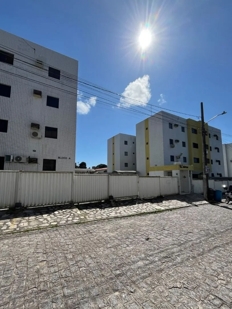 2-bedroom apartment with 1 parking space in 64 m² — photo 2