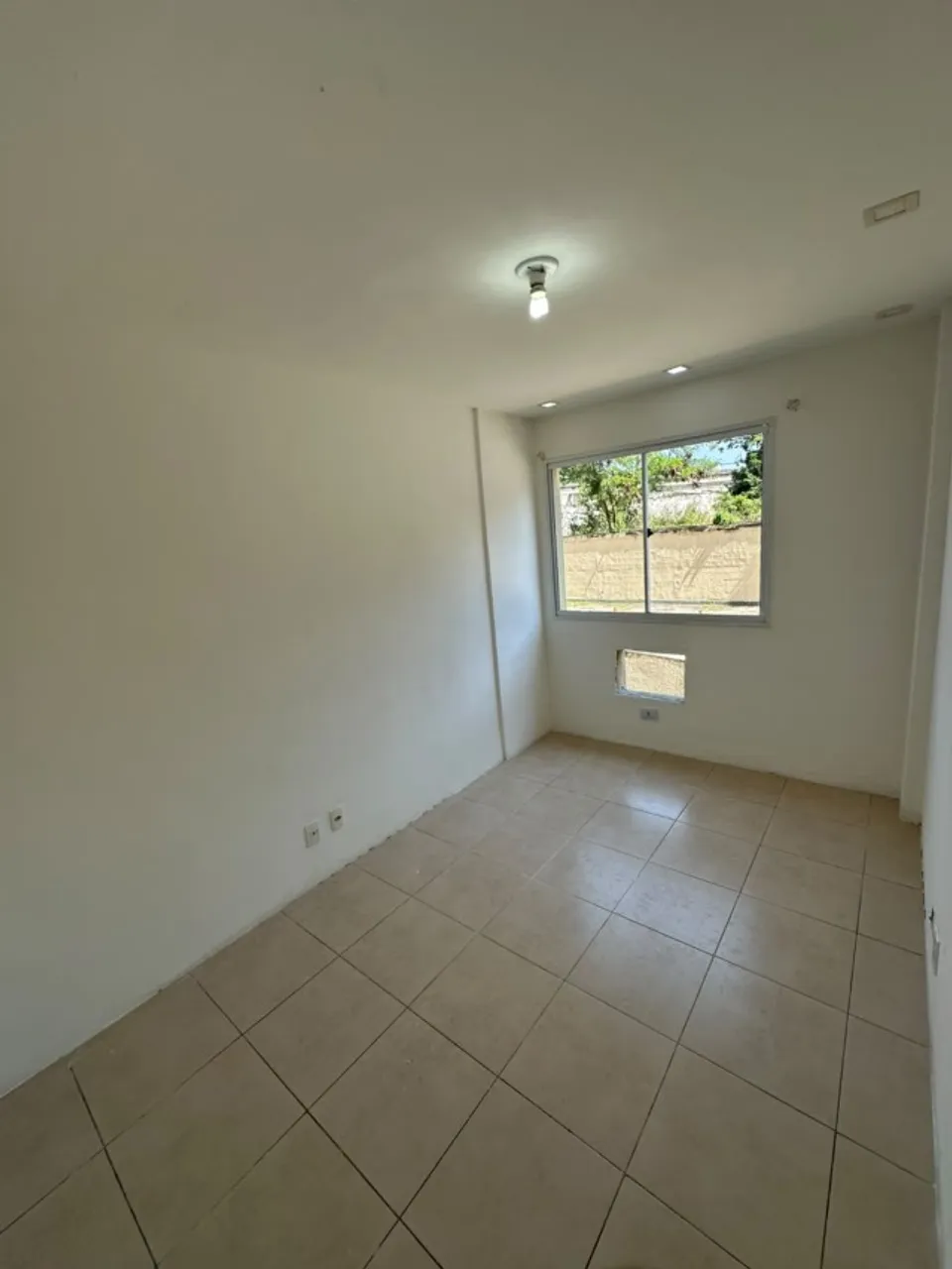 Apartamento de 2 quartos em condomínio com piscina — photo 7