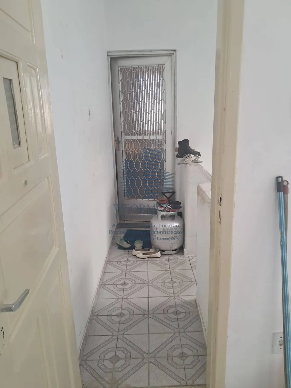 Unfurnished 1-bedroom apartment with balcony, 55 m² — photo 7