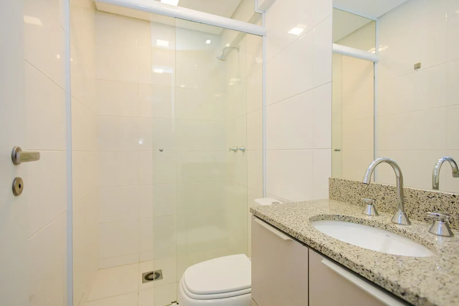 Furnished apartment with 90 m² and 1 bedroom — photo 16