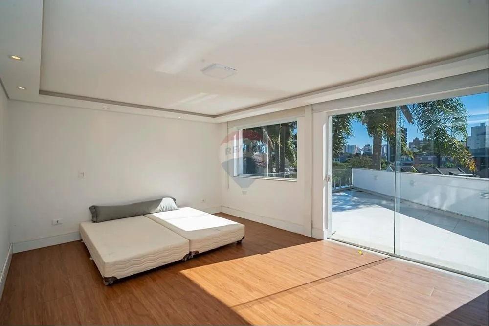Furnished house with 3 bedrooms and 5 bathrooms, 5 parking — photo 24