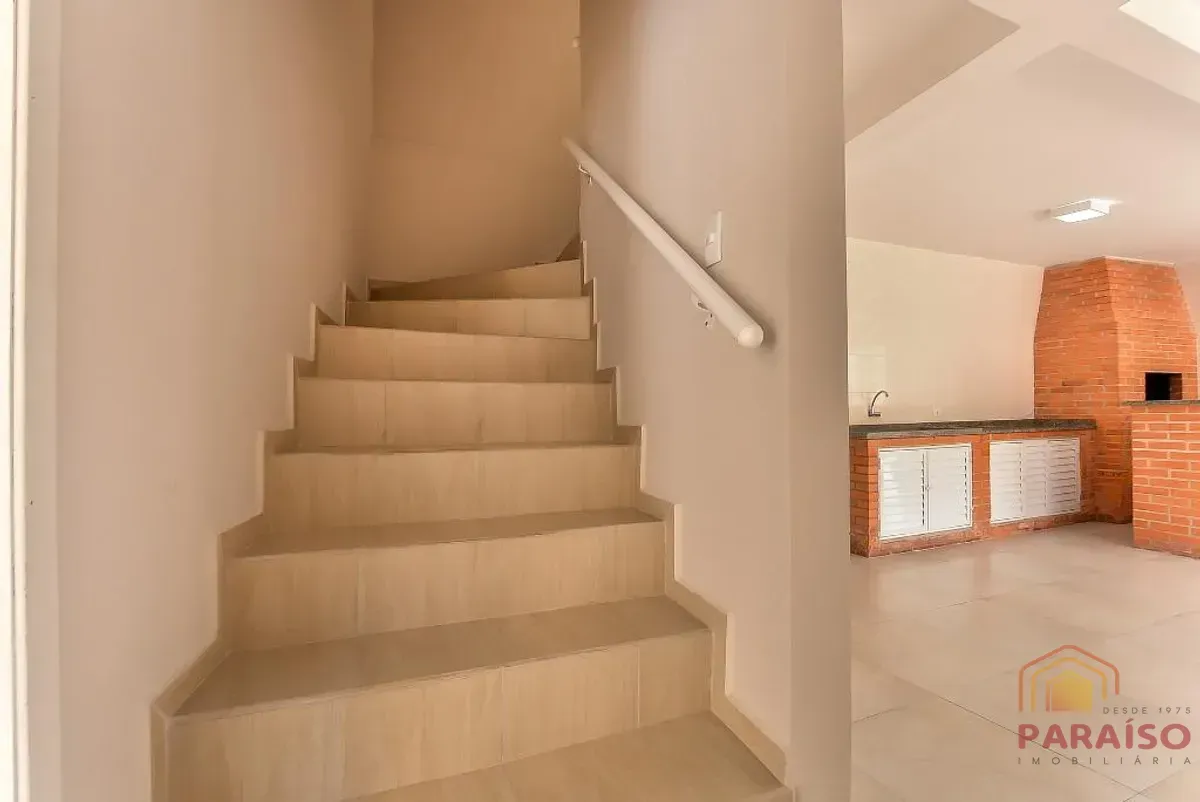 689 m² house with 5 bedrooms and 7 bathrooms — photo 36