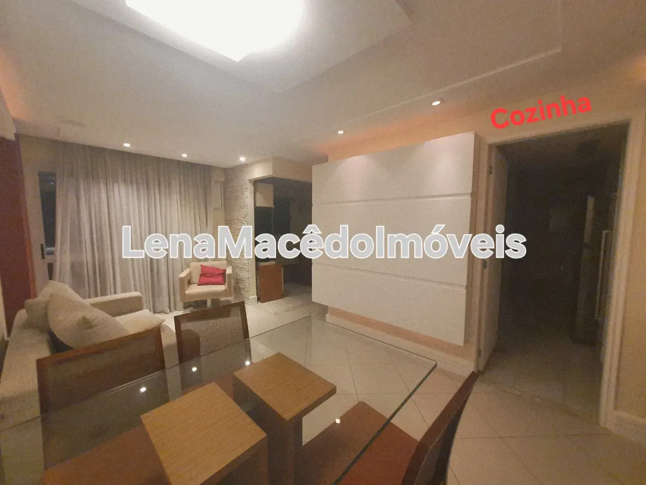Apartamento com 2 quartos e 2 banheiros e 2 vagas — photo 2