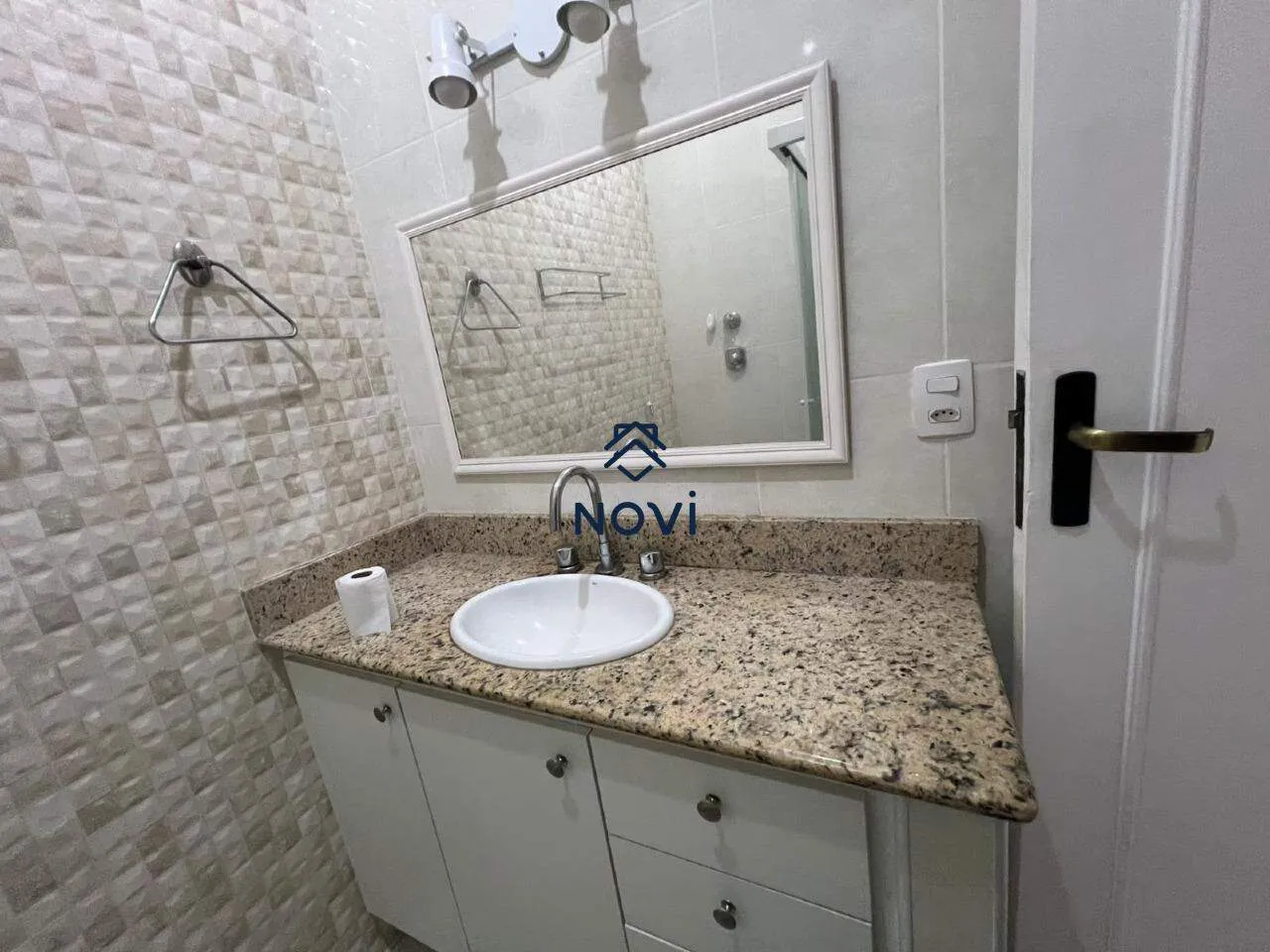 Квартира з 2 спальнями та пральною машиною — photo 17