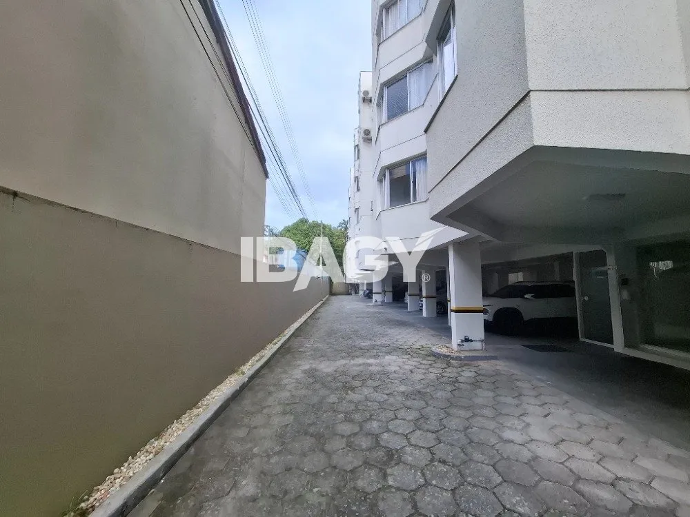 Apartamento amueblado de 2 dormitorios, 75 m² y garaje — photo 20