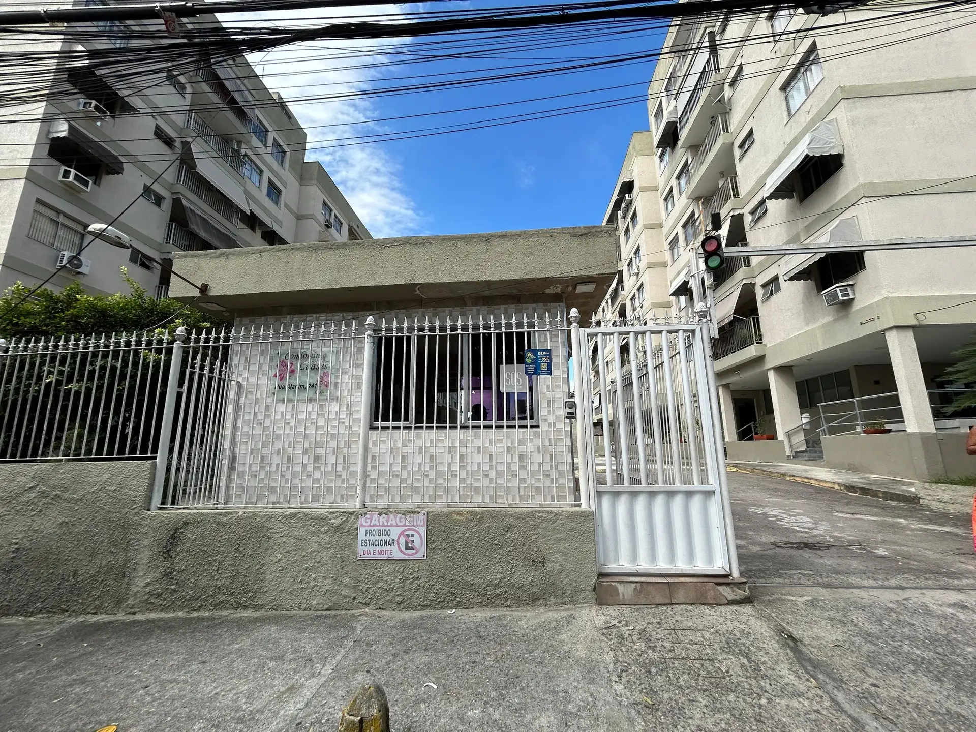 Деревянный пол или ламинат и 2 спальни: квартира 80 м² — photo 44