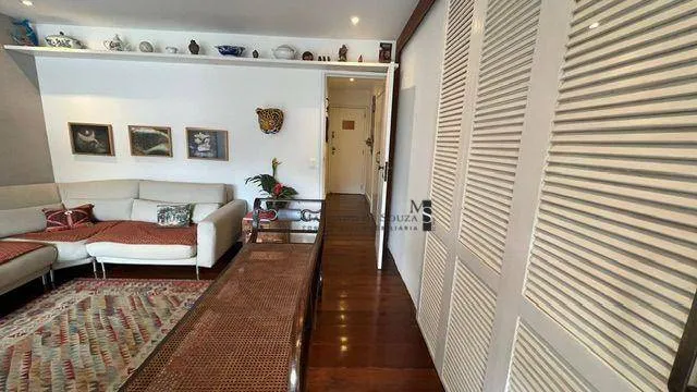 Furnished 240 m² penthouse with 3 bedrooms and 4 baths — photo 17