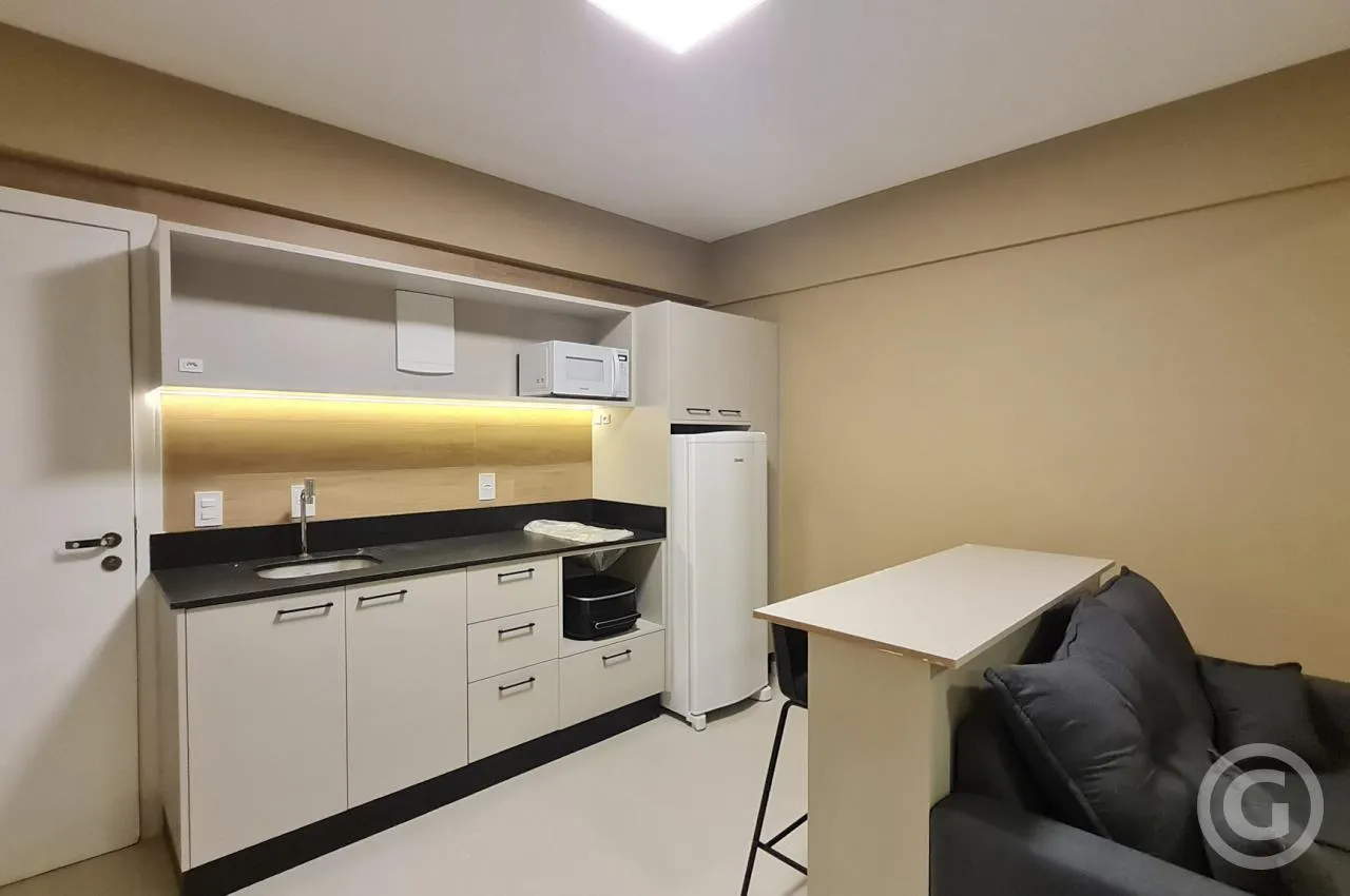 One-bedroom apartment with a home office in Florianópolis — photo 2