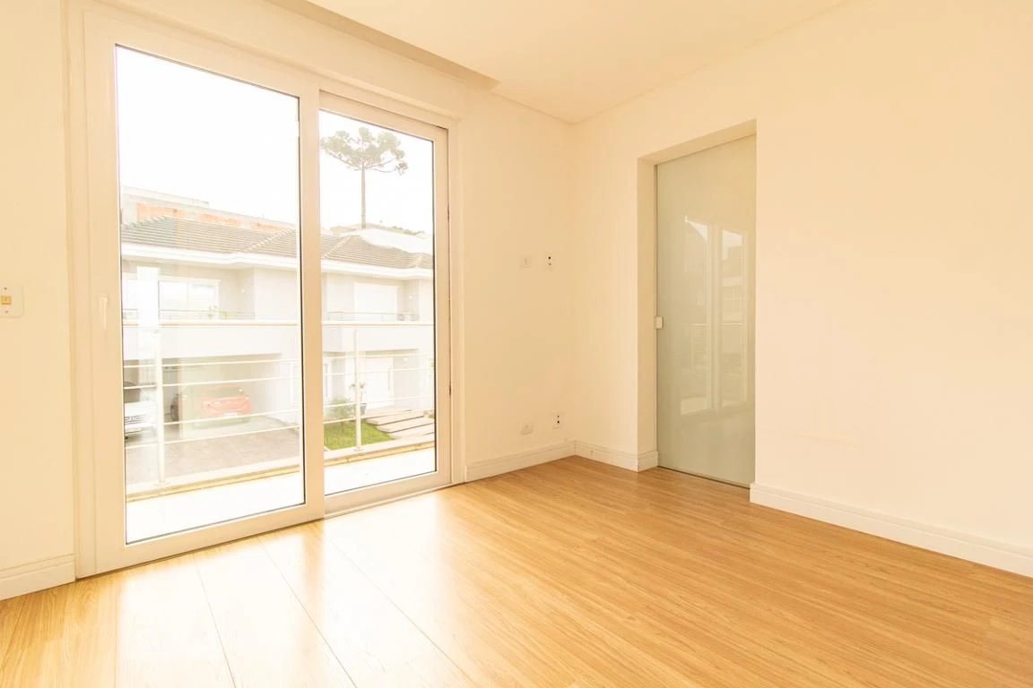 Furnished house, 220 m², with a grill on the balcony — photo 33