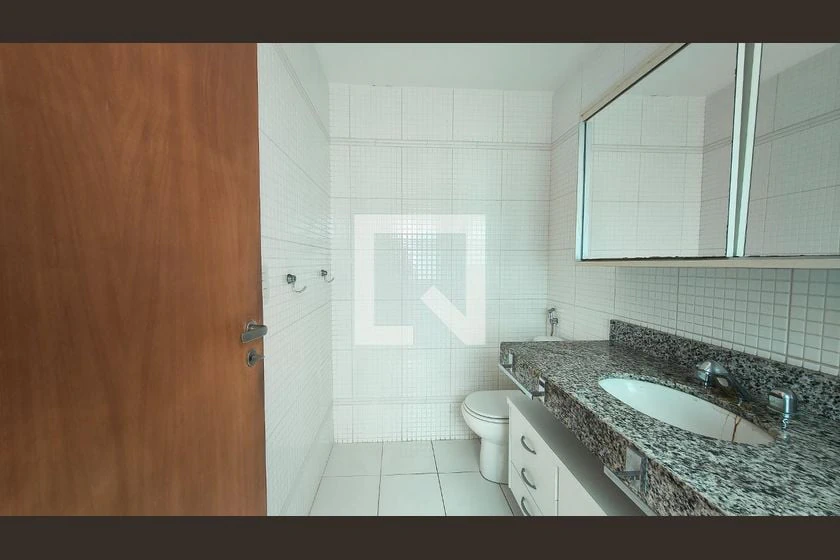 Apartment with 3 en-suite bedrooms and 5 bathrooms, 177 m² — photo 9